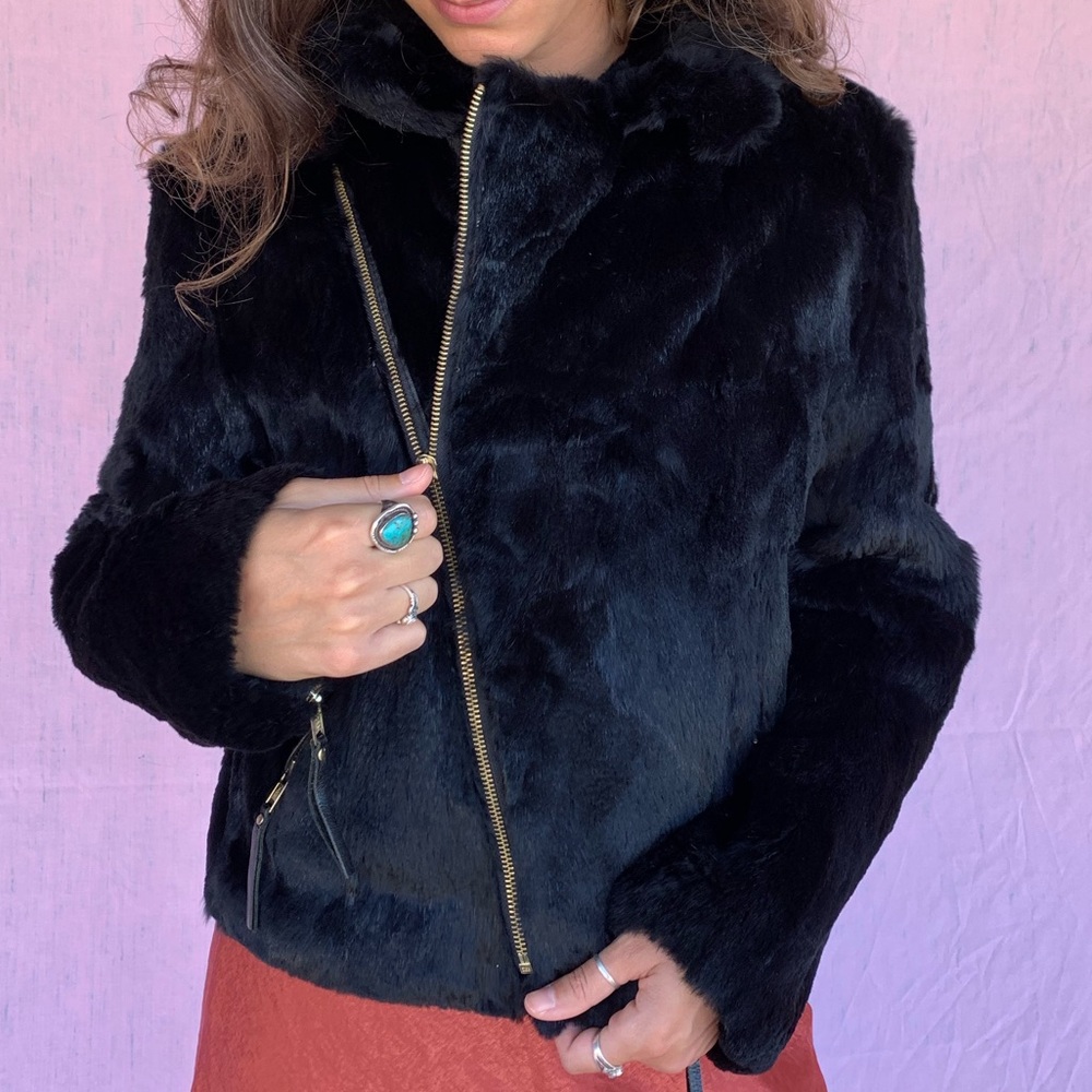 Caché Luxe Rabbit Jacket - Picture 6 of 15